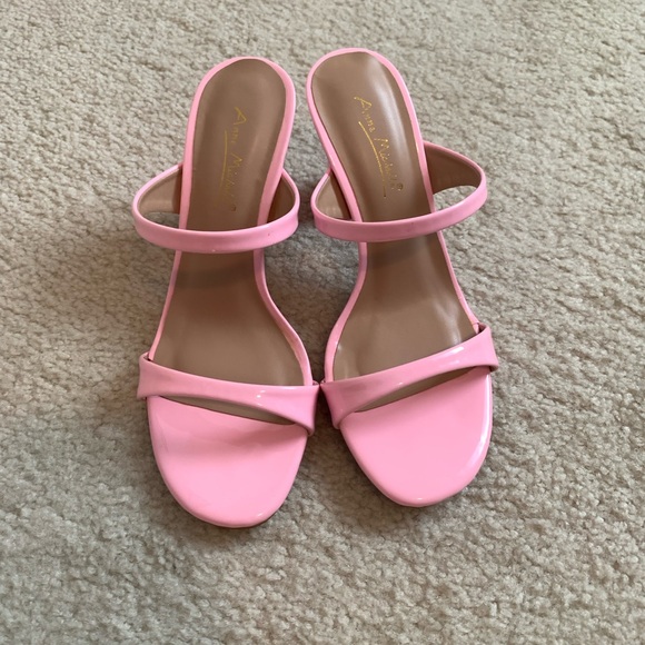 NWOB- Elegant Pink Strappy Heels - Picture 2 of 9